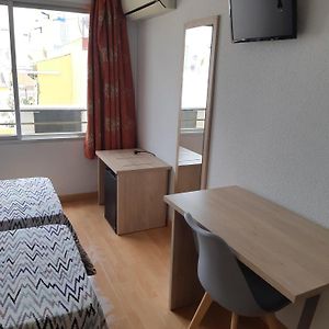Habitación Económica con 2 Camas Individuales